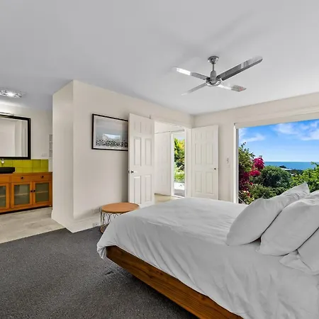 Spacious Home With Ocean Views Dromana Exterior photo