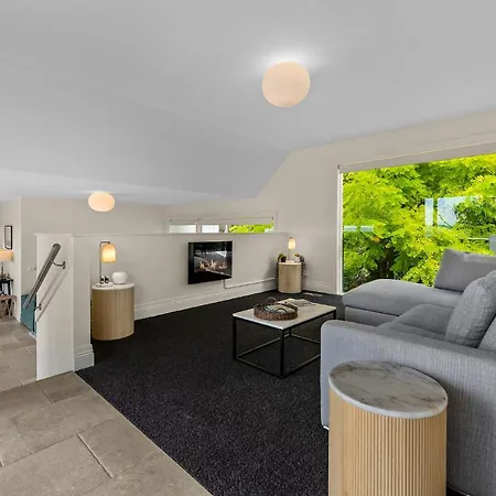 Spacious Home With Ocean Views Dromana Exterior photo