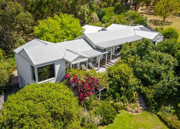 Spacious Home With Ocean Views