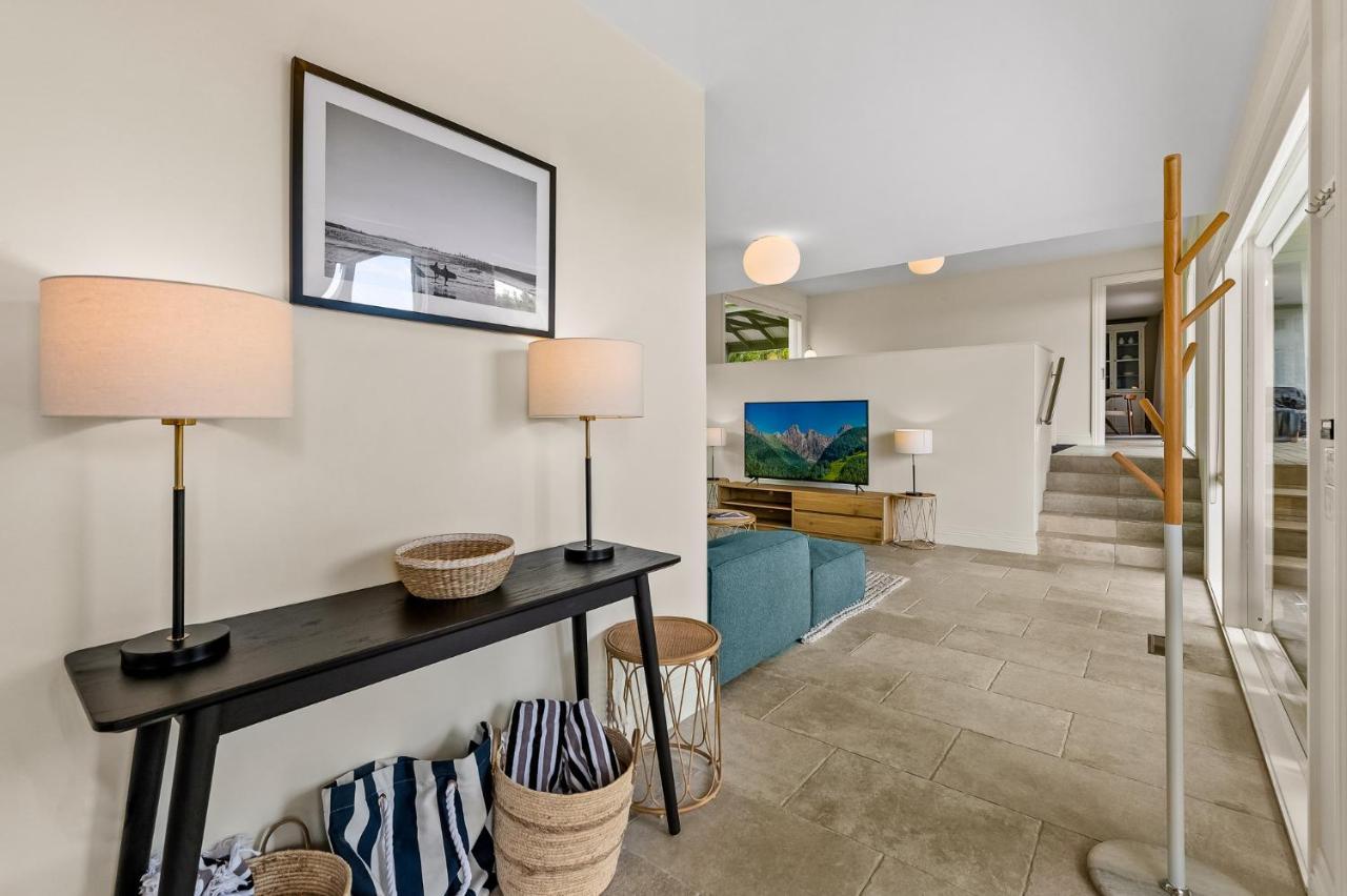 Spacious With Ocean Views Holiday home Dromana